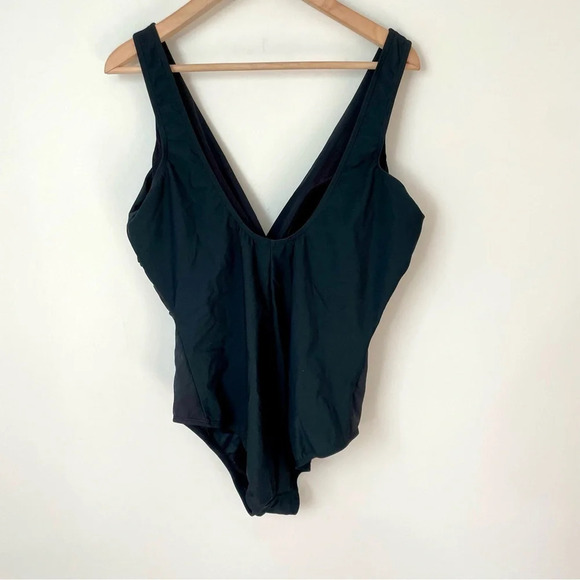 Miraclesuit Twist Front Mesh Panel Tummy Control One Piece Swimsuit Size 18 - Picture 6 of 9